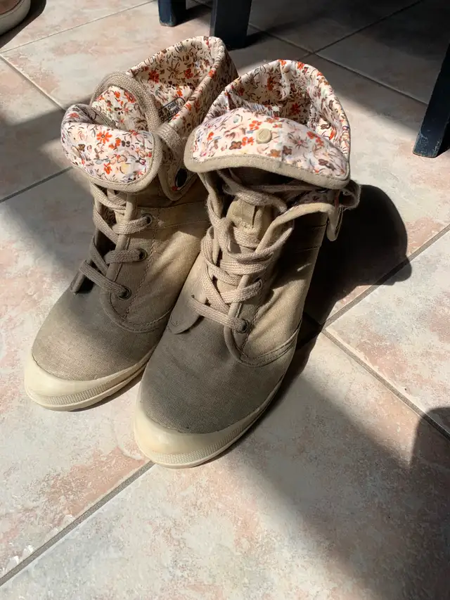 Souliers et botillons à seulement 5$ la paire