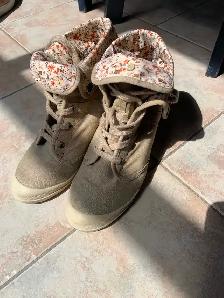 Souliers et botillons à seulement 5$ la paire