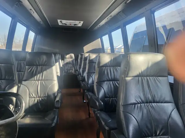 Propane or Gas SAVE $$. 2013 Executive Bus 24 PAX - Photo 7