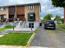 Duplex 2 étages à louer (6 1/2) RÉNOVÉ