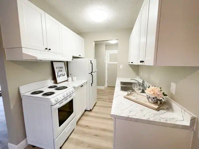 2 Bedroom Apartment in Stettler - Photo 4