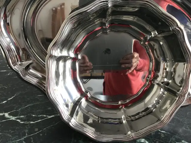 STAINLESS STEEL SERVING PLATTERS - Photo 2