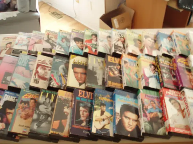 ELVIS  MOVIES -  ON  VIDEO  AND  DVD