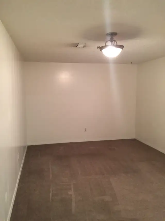 Legal 1 Bedroom Bsmt. Suite – Private Laundry – Deer Run – $950 - Photo 4