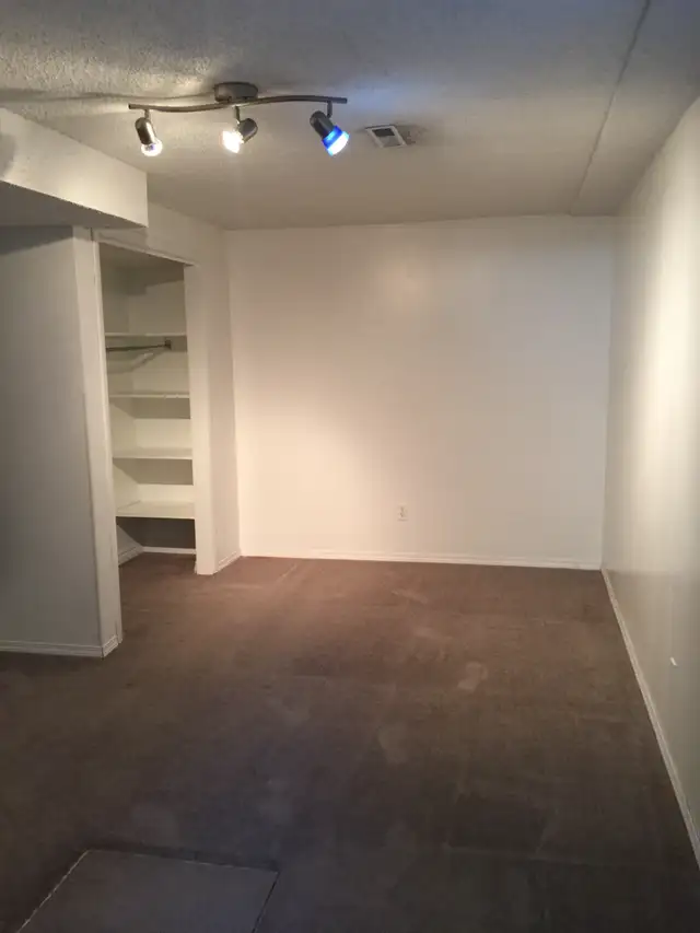 Legal 1 Bedroom Bsmt. Suite – Private Laundry – Deer Run – $950 - Photo 8