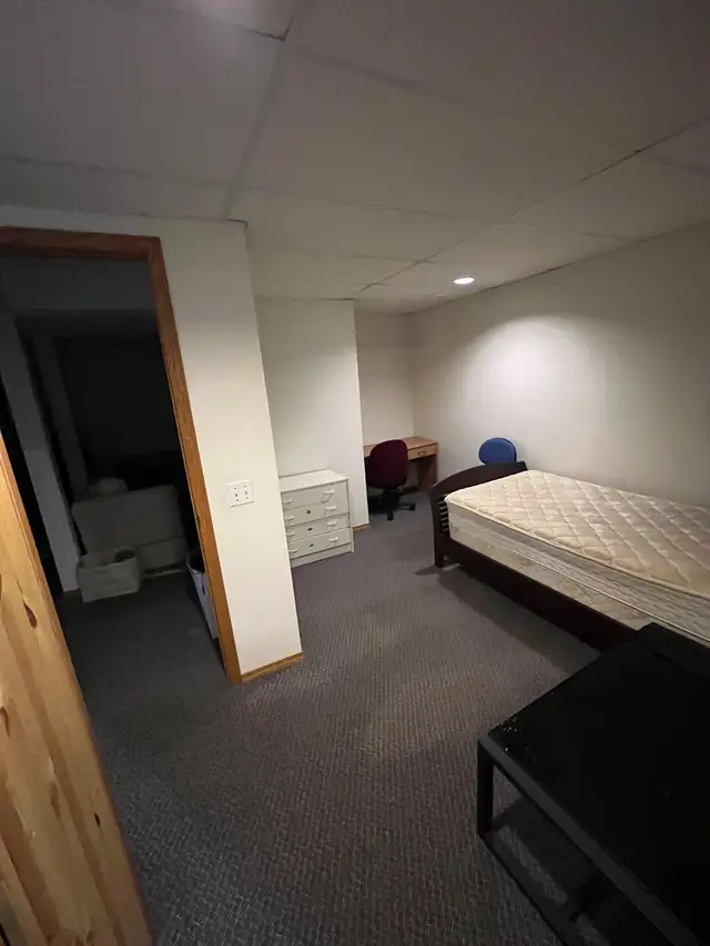 Room for Rent in SE - Photo 2