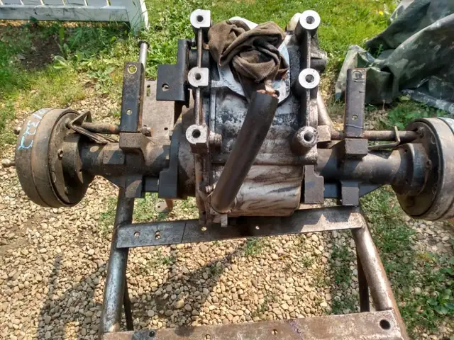 transaxles & other parts for vintage John Deere garden tractors - Photo 6