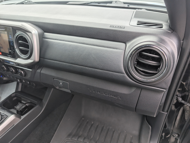 2019 Toyota Tacoma Limited 4x4, - Photo 11