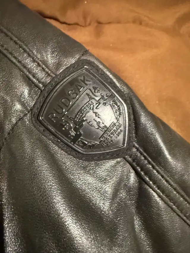 Rudsak manteau d’hiver Homme Large pour 350$  négociable - Photo 2