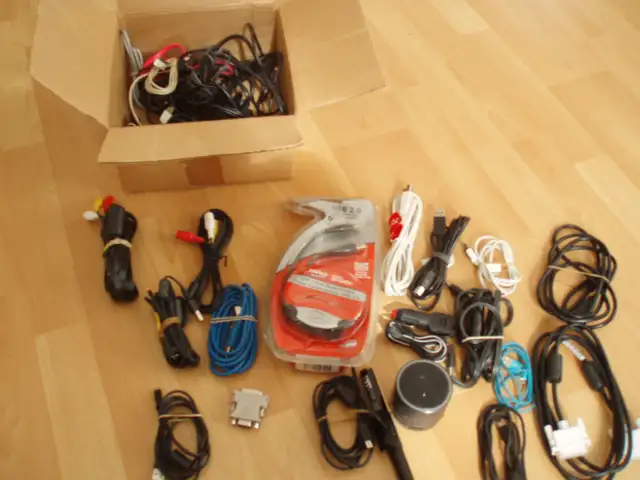 COMPUTER  CABLES  ETC.