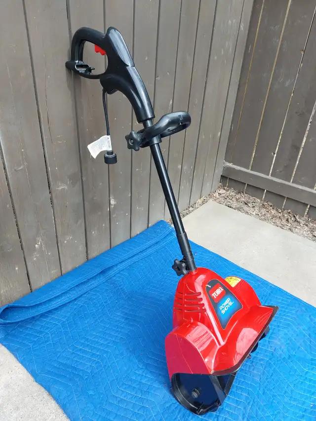 TORO Electric Power Snow Shovel