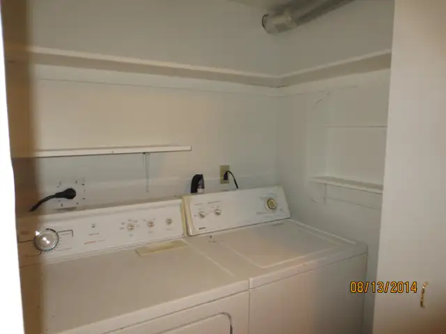One Bedroom Basement Apartment - Photo 9