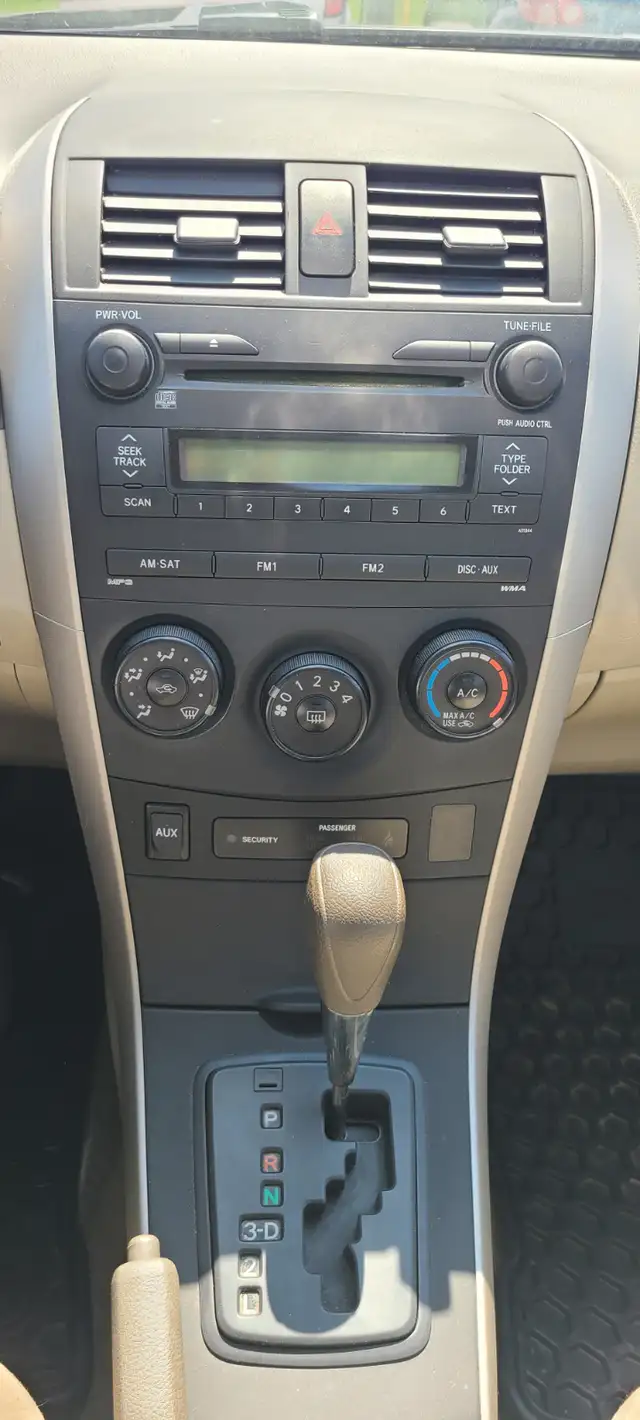 2009 Toyota Corolla CE - Photo 9