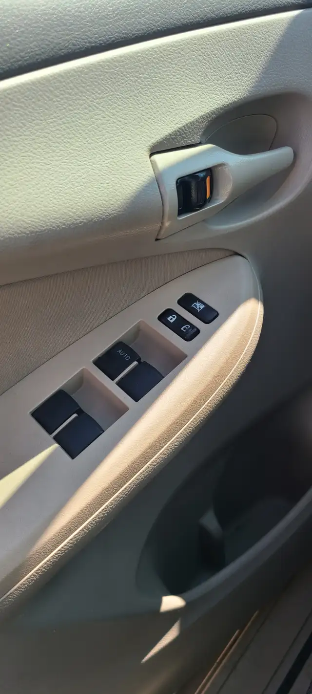 2009 Toyota Corolla CE - Photo 10