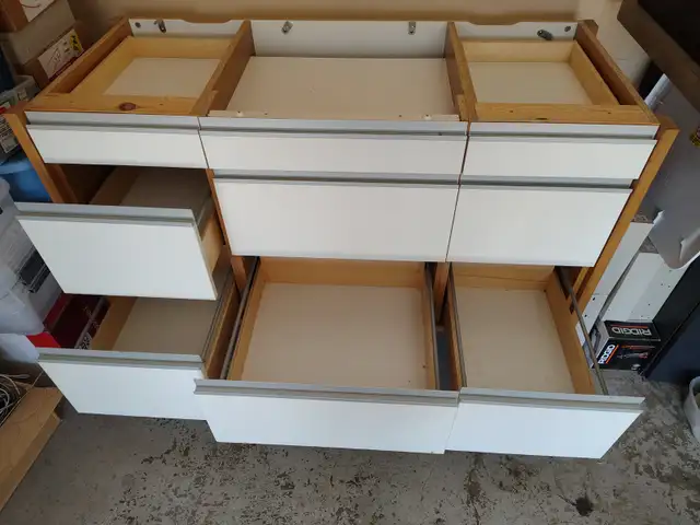 Ikea island with oak chop block top - Photo 2