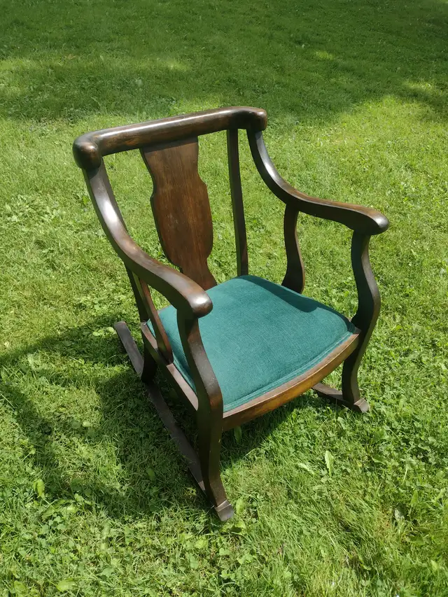 Vintage wood rocking chair - Photo 2