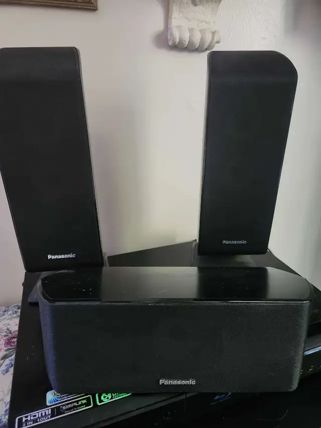 700 WATTS HEAVY-DUTY PANASONIC SURROUND SOUND SPEAKERS