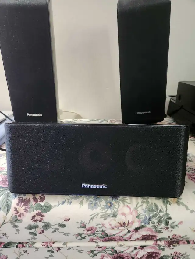 700 WATTS HEAVY-DUTY PANASONIC SURROUND SOUND SPEAKERS - Photo 3