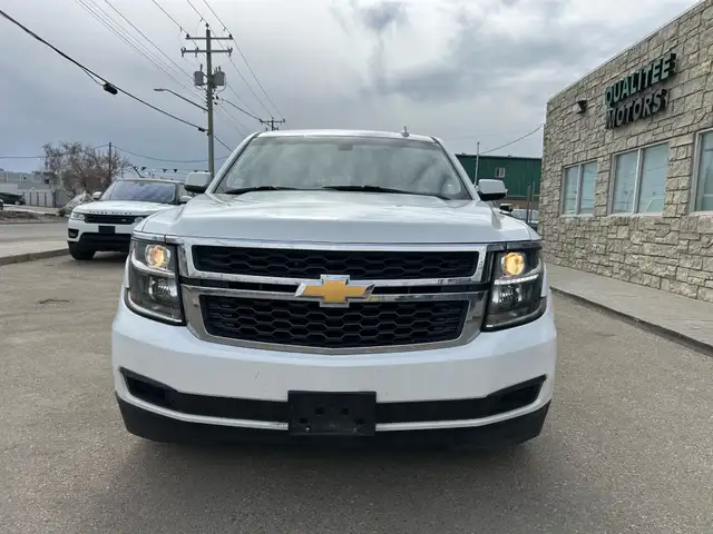 2018 Chevrolet Suburban 4WD 4dr 1500 LS - Photo 2