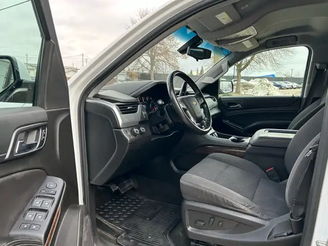 2018 Chevrolet Suburban 4WD 4dr 1500 LS - Photo 9