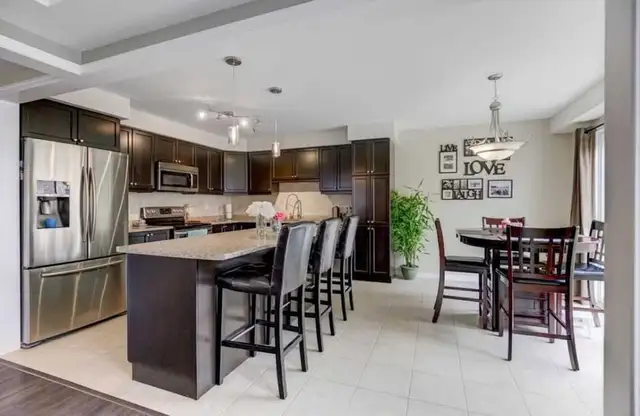 3 BR 2.5 Bath House available for 1 month , May 2026 - Photo 3