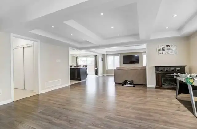 3 BR 2.5 Bath House available for 1 month , May 2026 - Photo 4