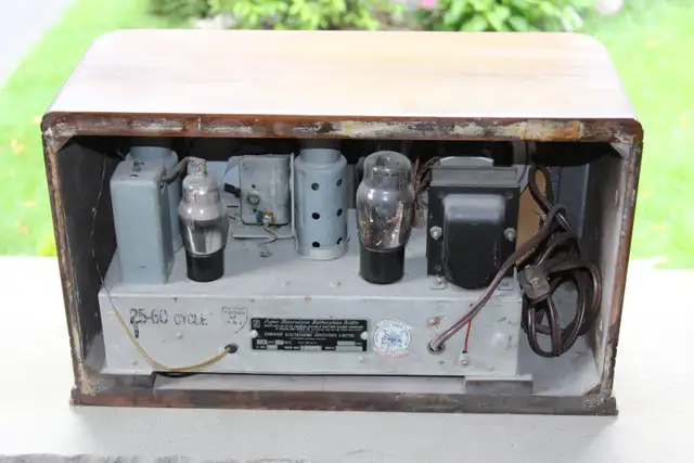 Antique Vintage AWESOME TUBE RADIO COLLECTION - Photo 2