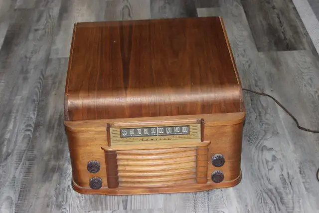 Antique Vintage AWESOME TUBE RADIO COLLECTION - Photo 3