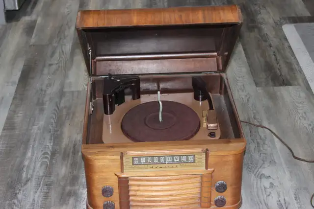 Antique Vintage AWESOME TUBE RADIO COLLECTION - Photo 4