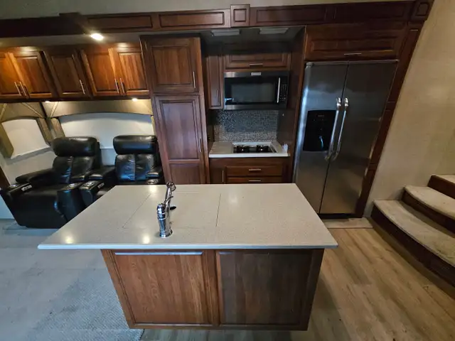 2014 Dynamax 3650RE T/A 36 Ft Fifth Wheel Trilogy - Photo 9