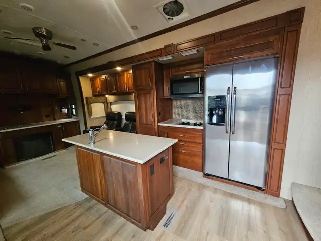 2014 Dynamax 3650RE T/A 36 Ft Fifth Wheel Trilogy - Photo 10