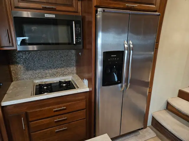 2014 Dynamax 3650RE T/A 36 Ft Fifth Wheel Trilogy - Photo 12