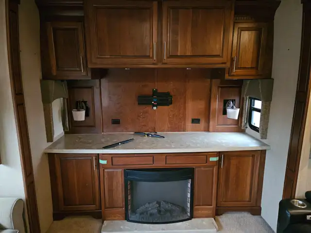 2014 Dynamax 3650RE T/A 36 Ft Fifth Wheel Trilogy - Photo 16