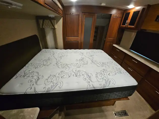 2014 Dynamax 3650RE T/A 36 Ft Fifth Wheel Trilogy - Photo 21