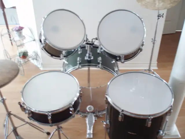 DRUM SET  - COMPLETE SET UP