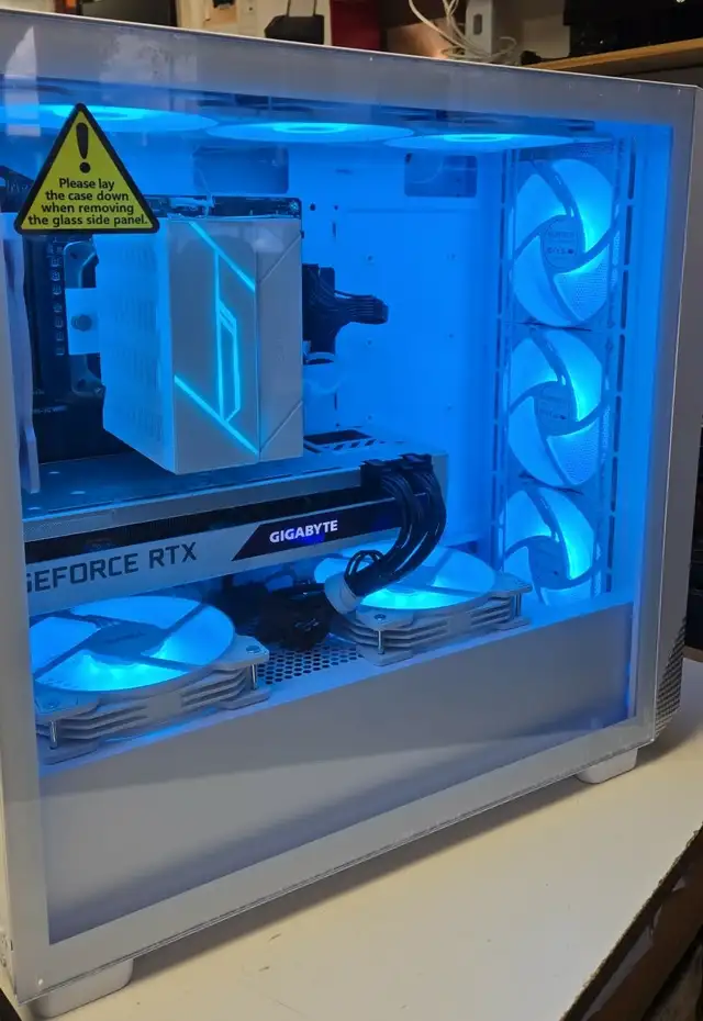 PC GAMING RGB BLANC – RTX 3070 – RYZEN 7 5800X - Photo 2