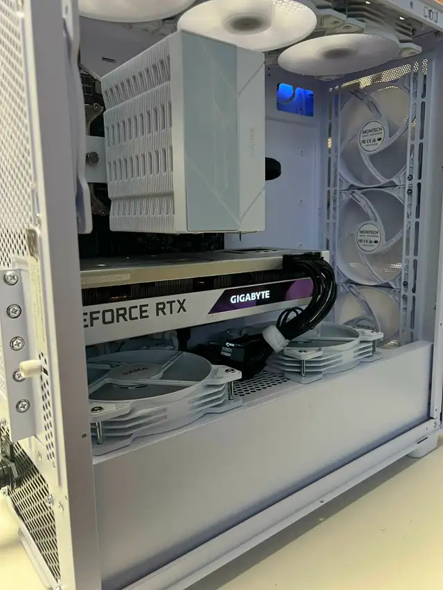 PC GAMING RGB BLANC – RTX 3070 – RYZEN 7 5800X - Photo 4