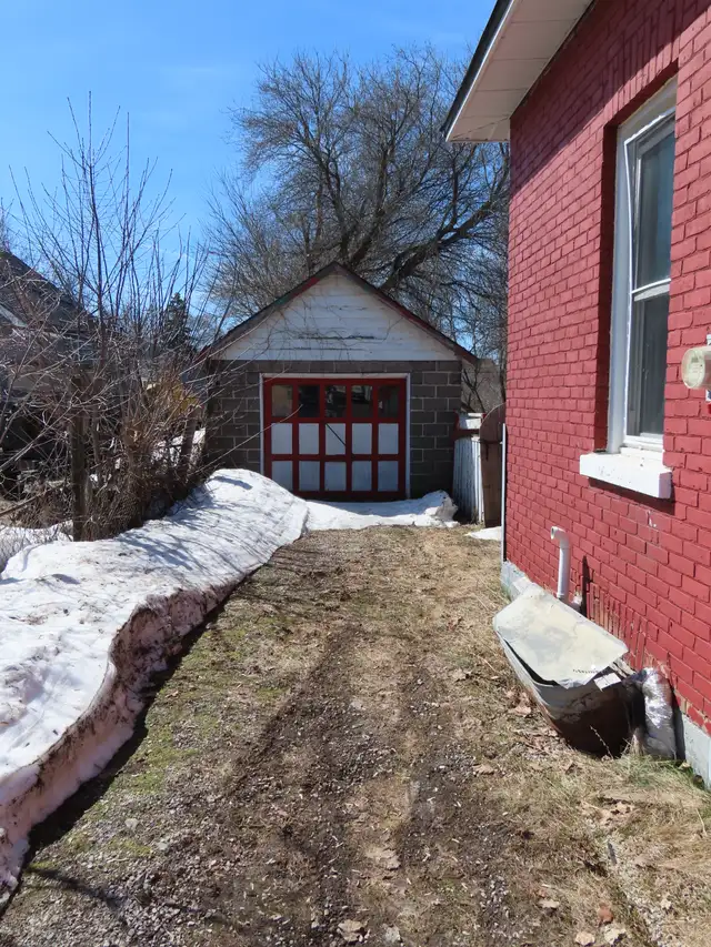 23 St. Andrews Terrace - Photo 2