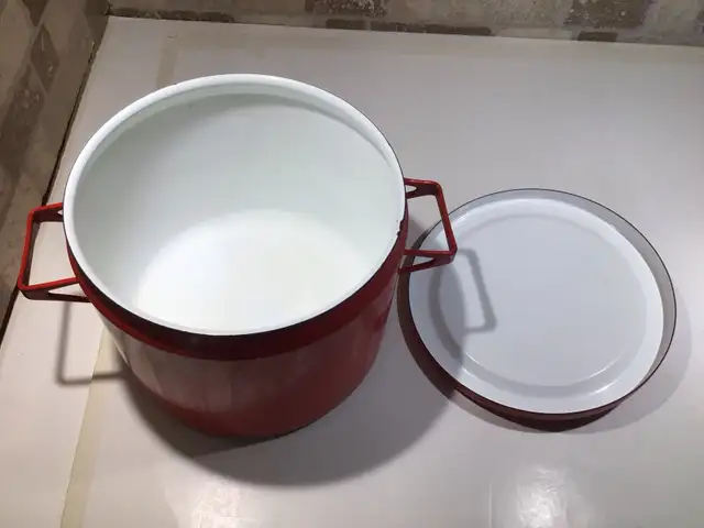 Vintage Arabia Finel Red enamel casserole cooking pot - 1960’s - Photo 3