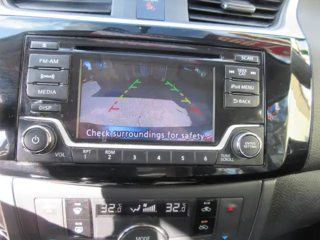 2018 Nissan Sentra S - Photo 15