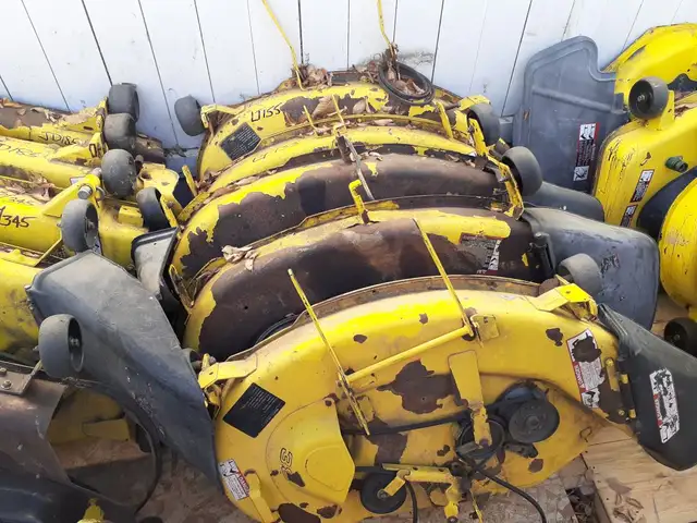 assorted mower decks for lawn & garden tractors - Photo 3