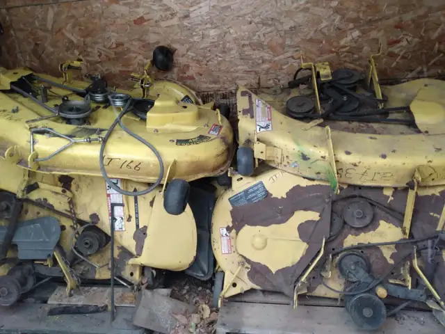 assorted mower decks for lawn & garden tractors - Photo 7