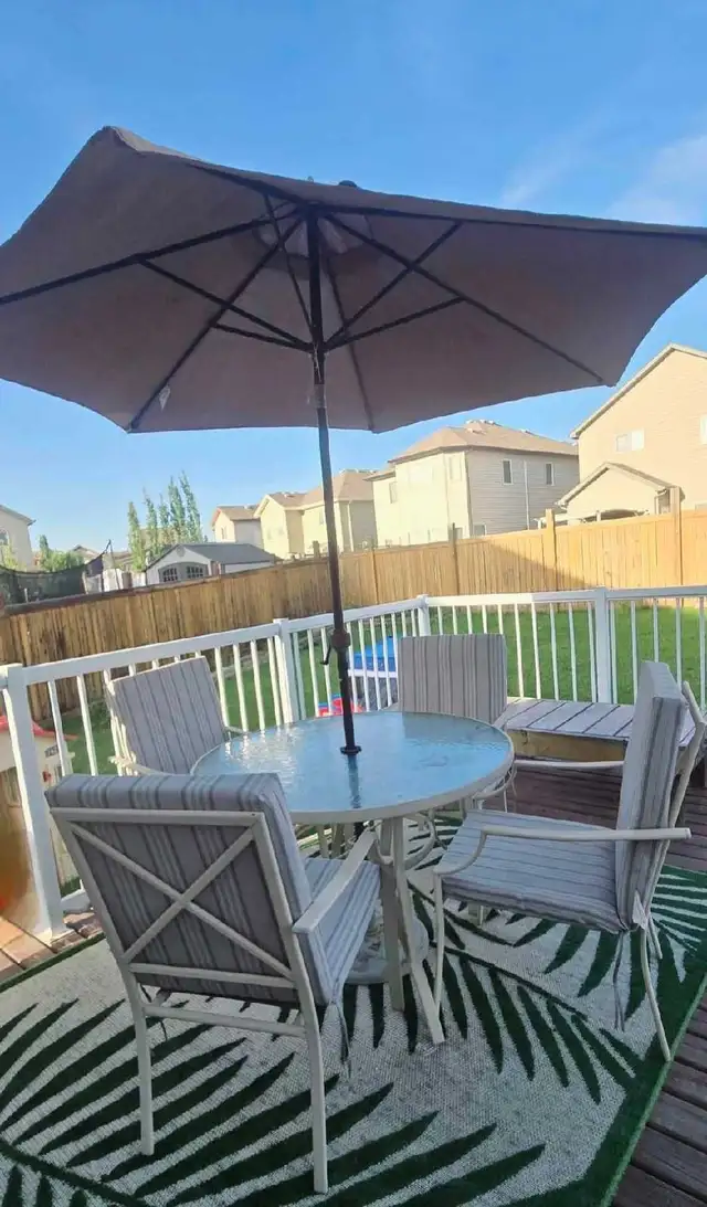 free patio set - Photo 2