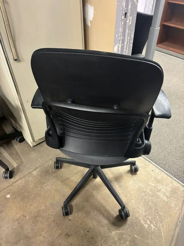 Steelcase Leap V2 3D Mesh Office Chair! - Photo 5