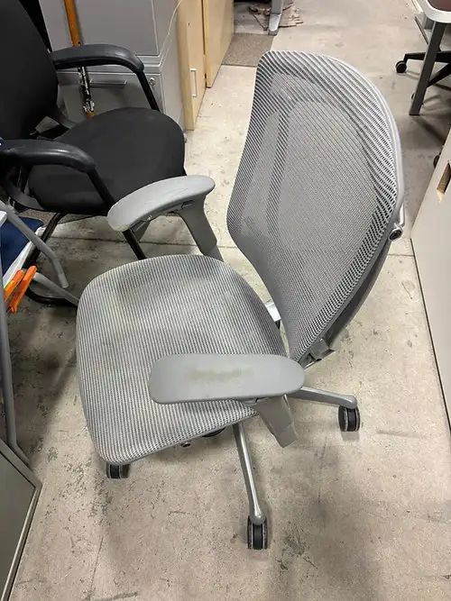 Teknion Contessa Chair! - Photo 2