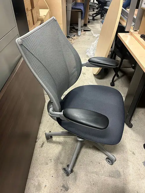 Humanscale Liberty Task Chair-Call Us Now! - Photo 2