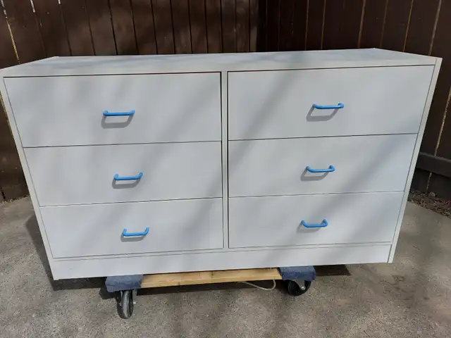 6 drawer white dresser