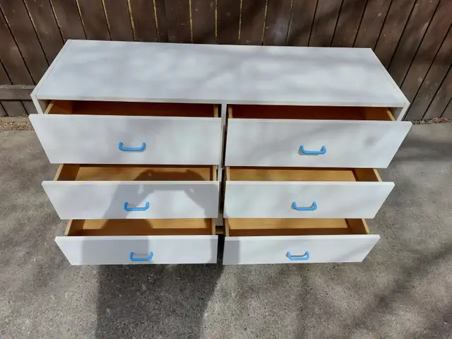 6 drawer white dresser - Photo 3