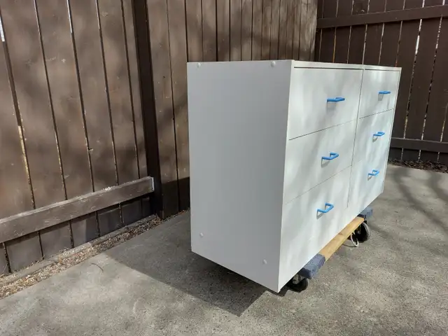 6 drawer white dresser - Photo 4