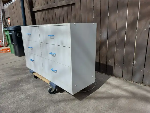 6 drawer white dresser - Photo 5